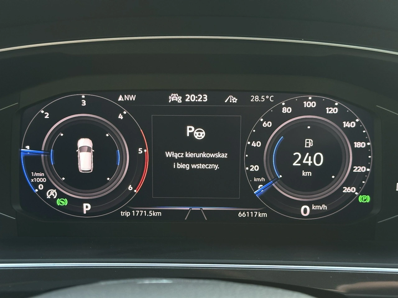 Volkswagen Tiguan Allspace - Zdjęcie 47