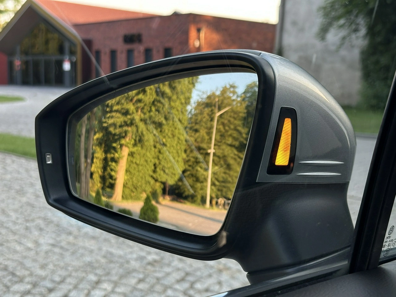 Volkswagen Tiguan Allspace - Zdjęcie 60