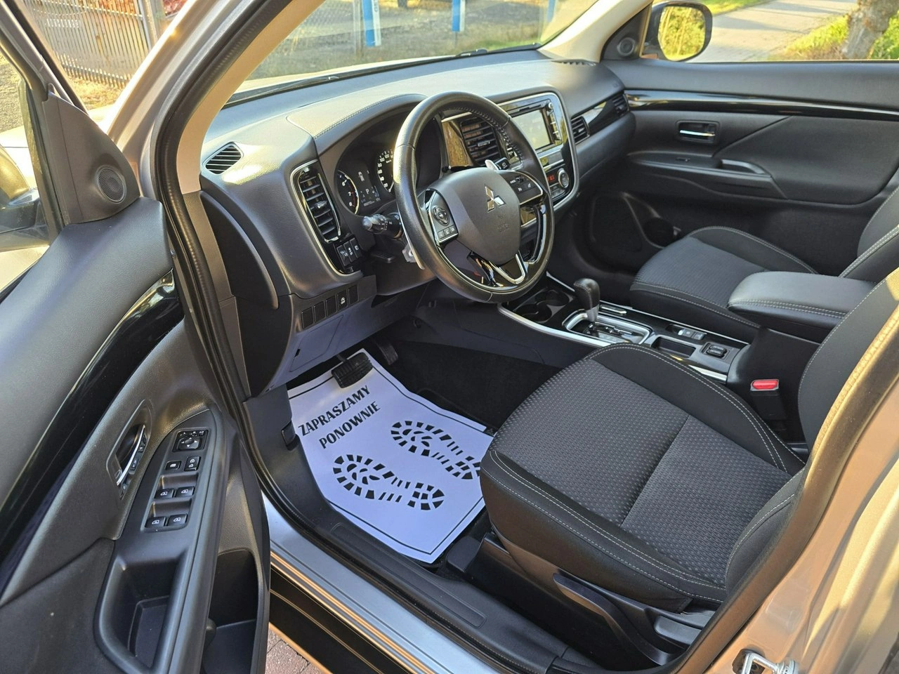 Mitsubishi Outlander - Zdjęcie 15