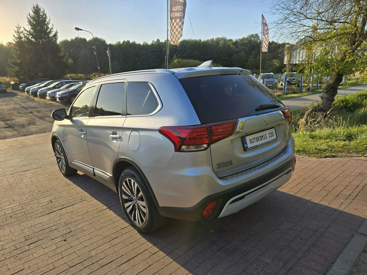 Mitsubishi Outlander - Zdjęcie 4