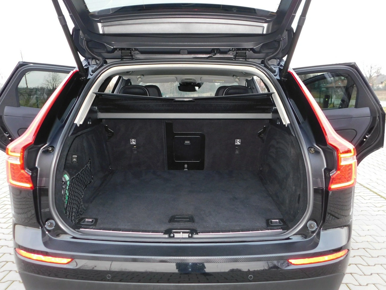 Volvo XC 60 - Zdjęcie 10