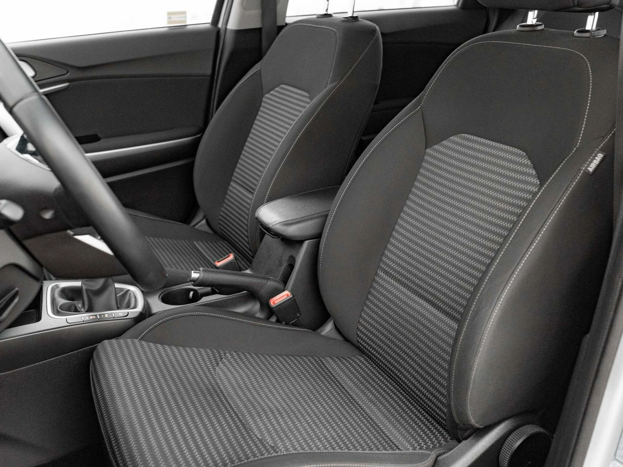 Kia Ceed - Zdjęcie 10