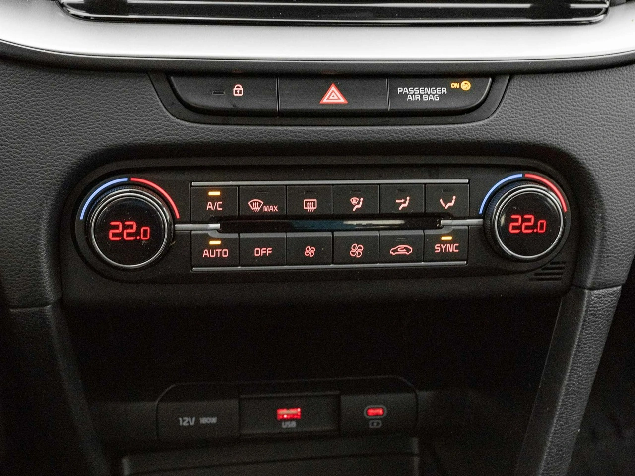 Kia Ceed - Zdjęcie 15