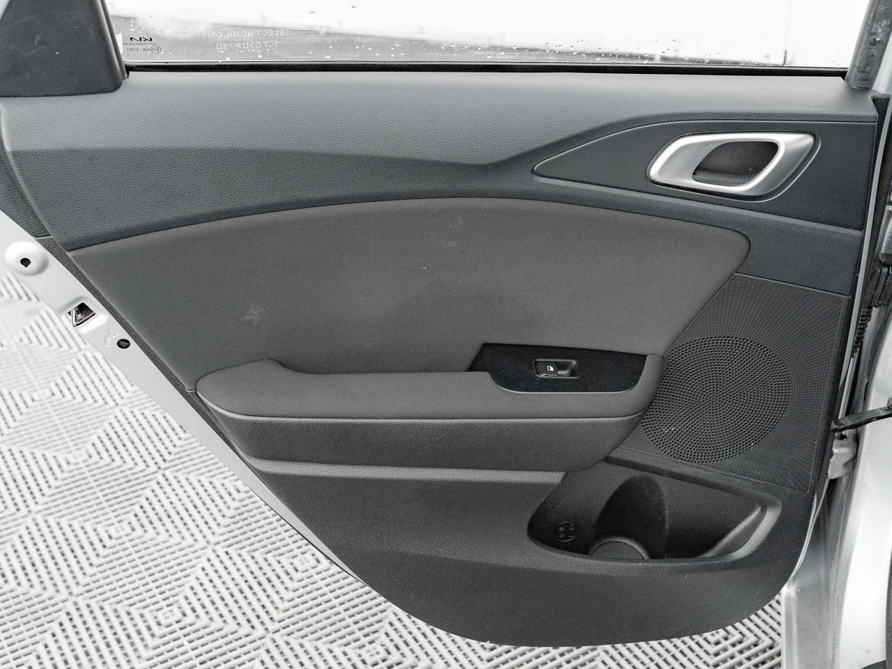 Kia Ceed - Zdjęcie 20