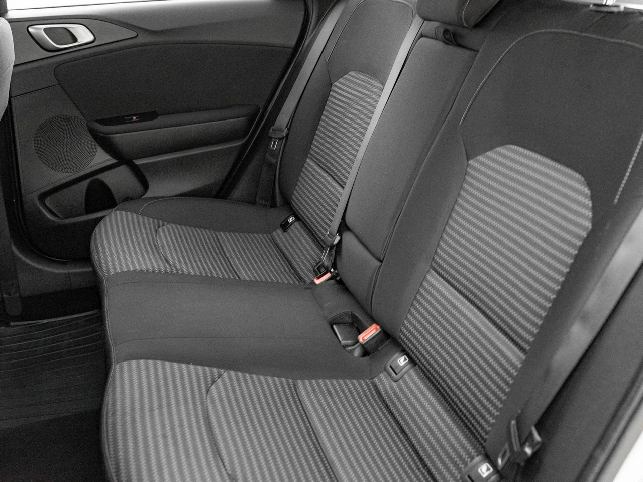 Kia Ceed - Zdjęcie 23