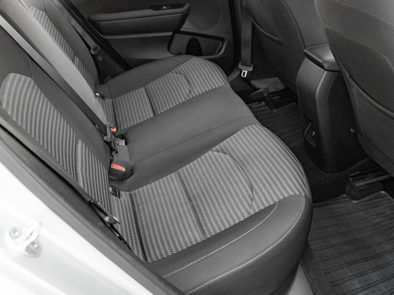 Kia Ceed - Zdjęcie 24