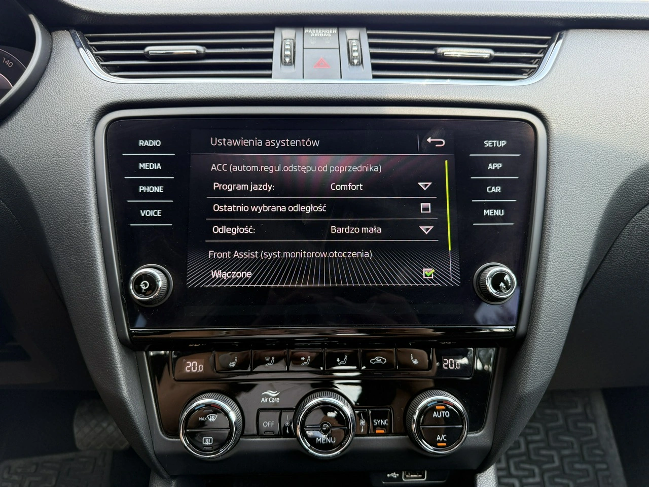 Skoda Octavia - Zdjęcie 17