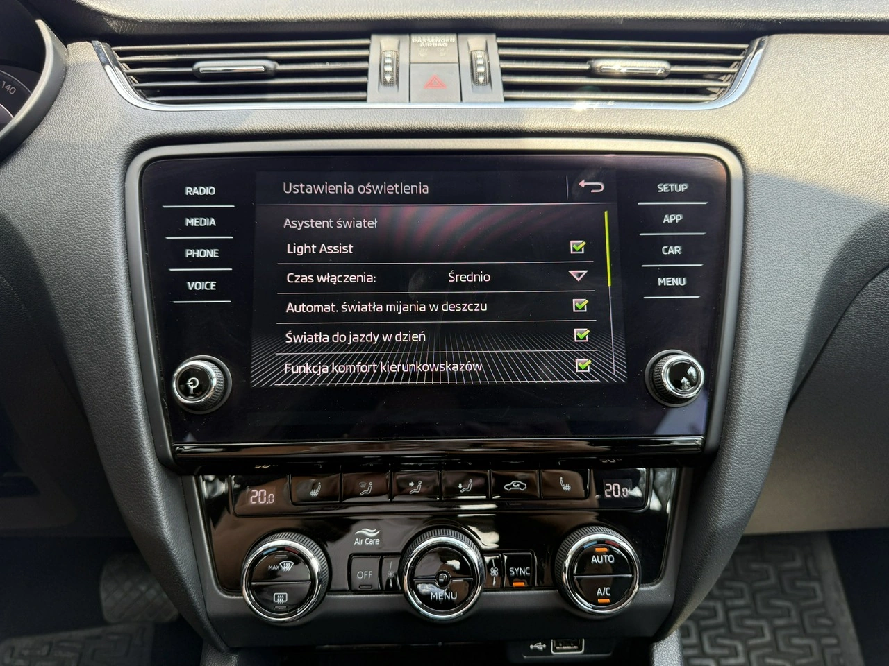 Skoda Octavia - Zdjęcie 19