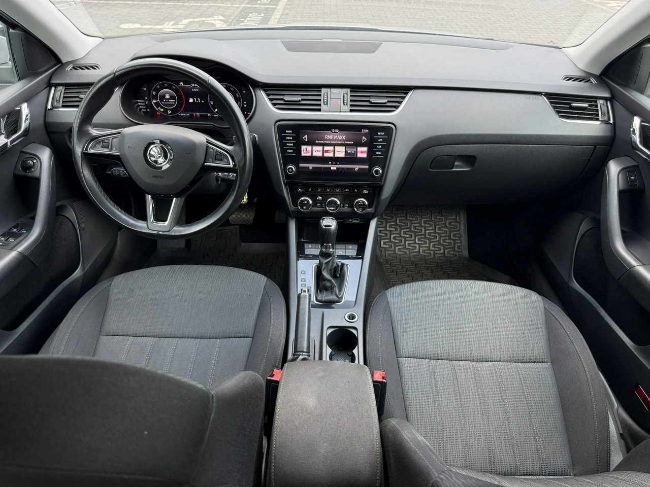 Skoda Octavia - Zdjęcie 27