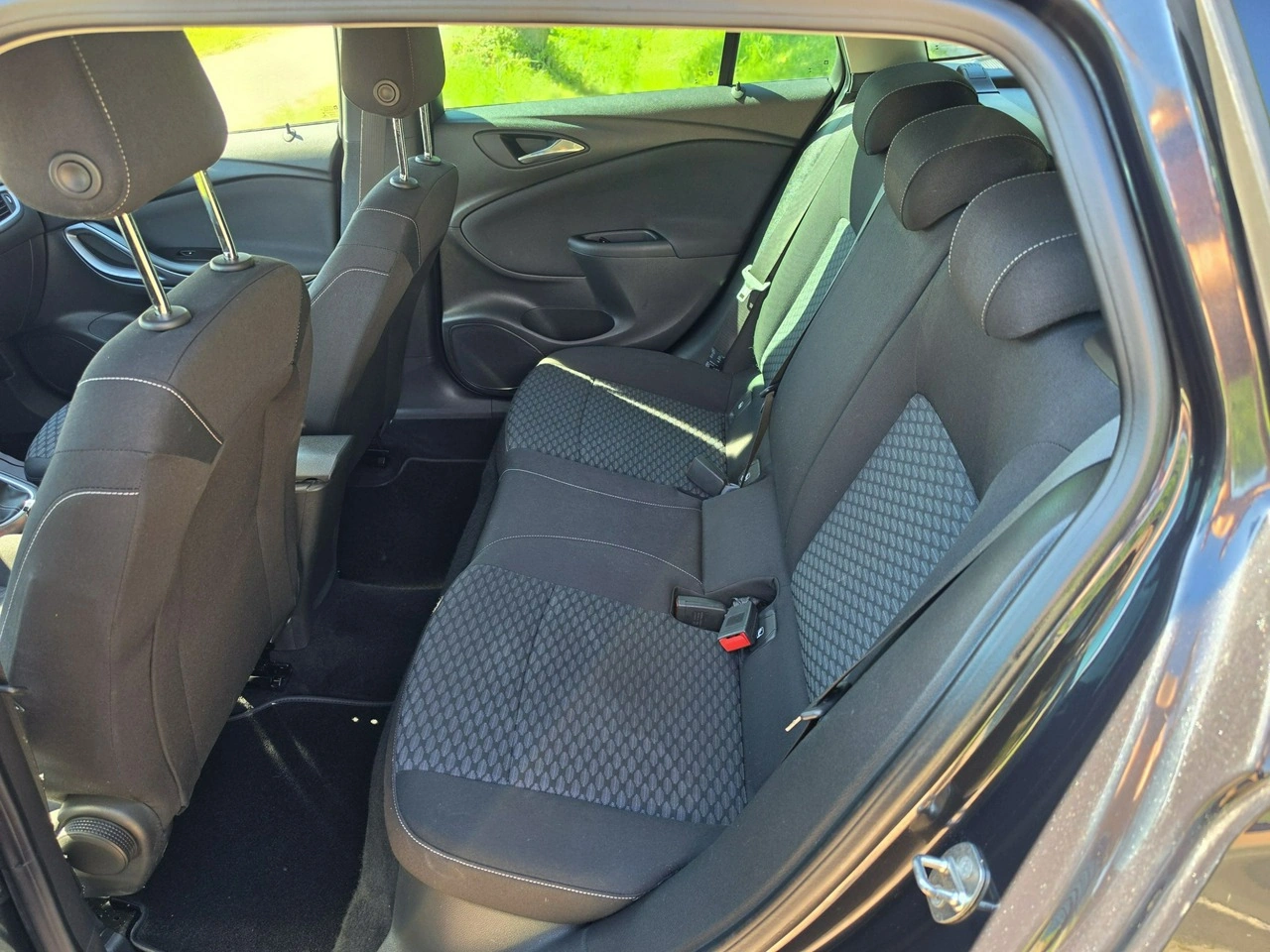 Opel Astra - Zdjęcie 14