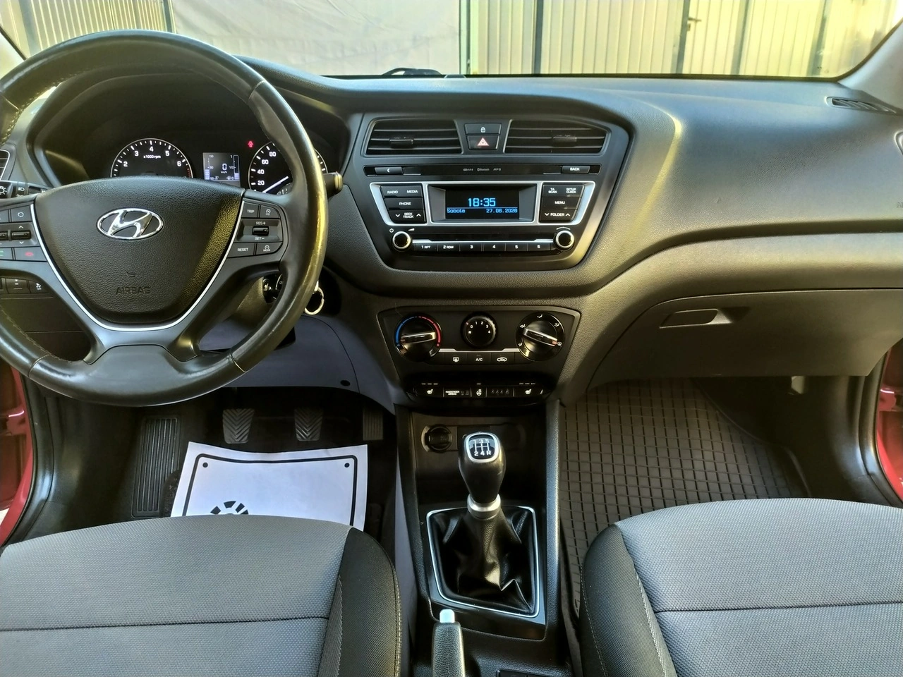 Hyundai i20 - Zdjęcie 17