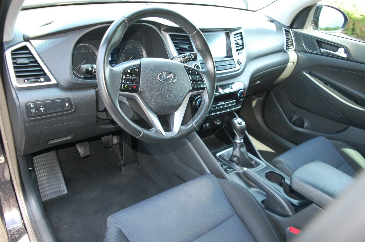 Hyundai Tucson - Zdjęcie 22