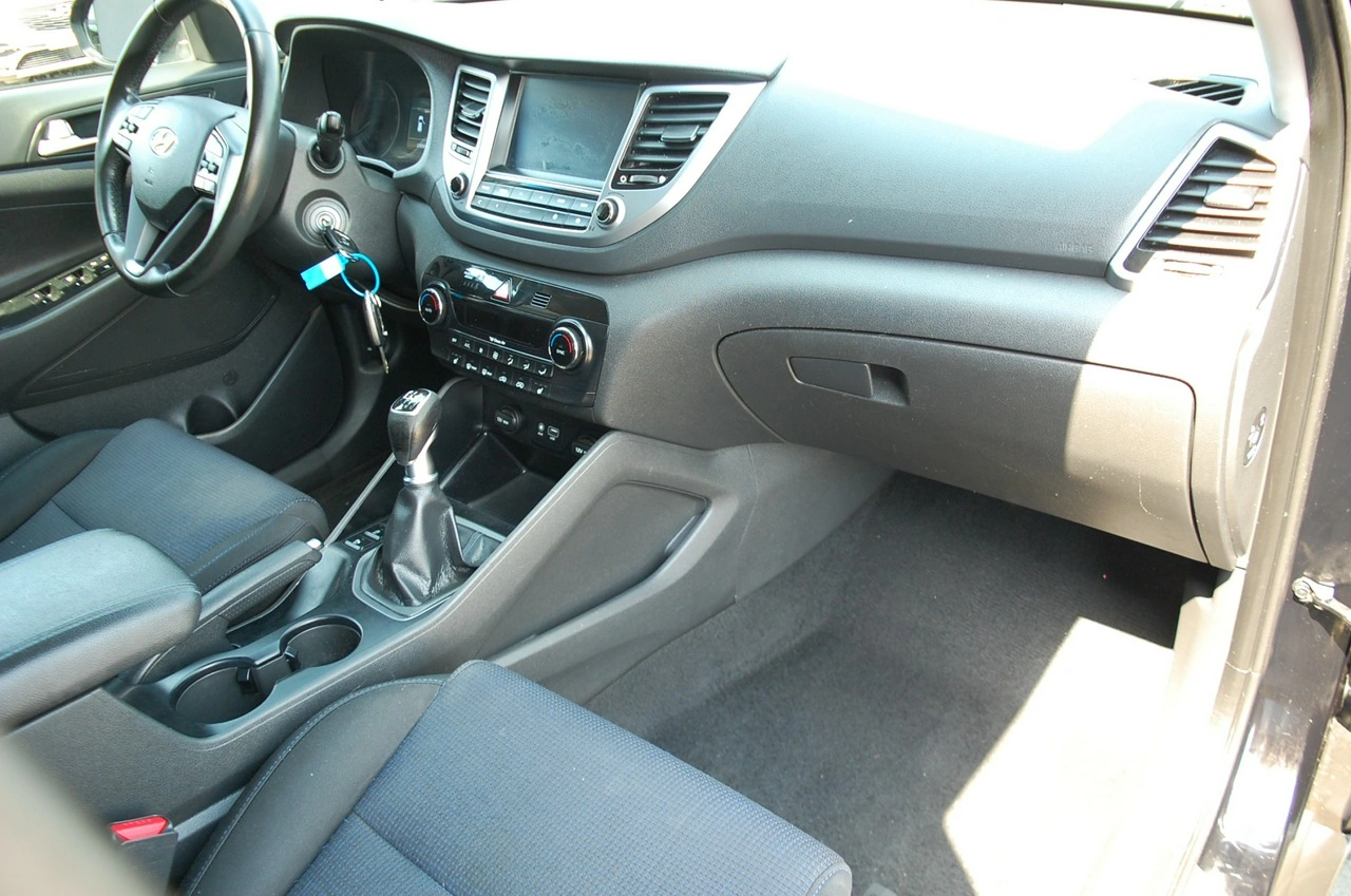 Hyundai Tucson - Zdjęcie 24