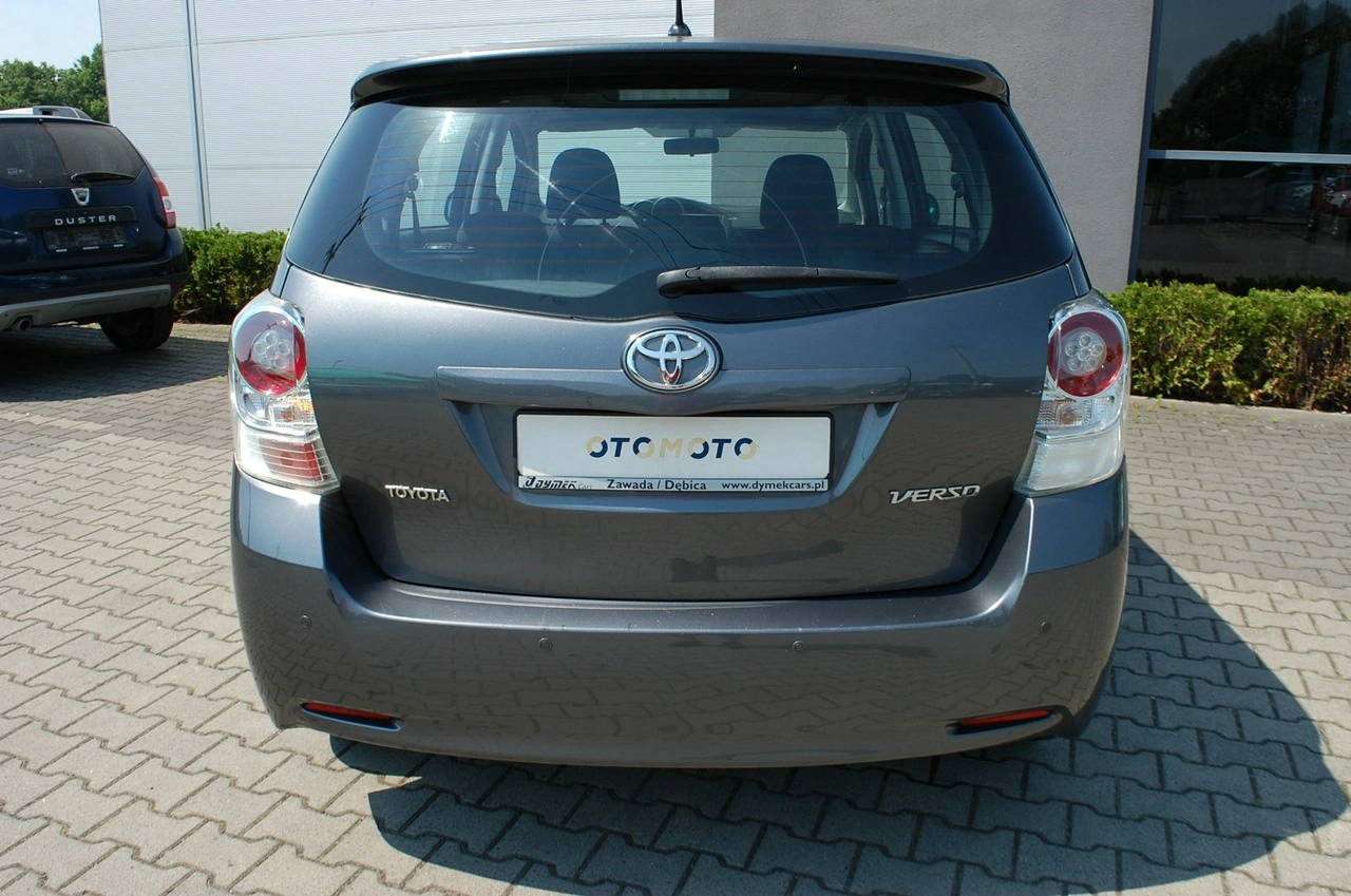 Toyota Verso - Zdjęcie 12