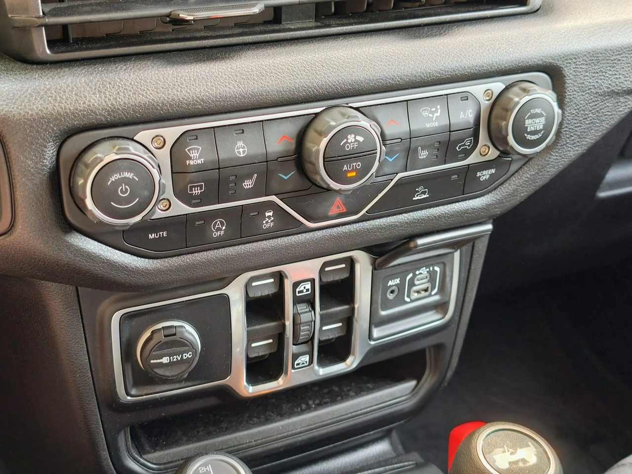 Jeep Wrangler - Zdjęcie 27
