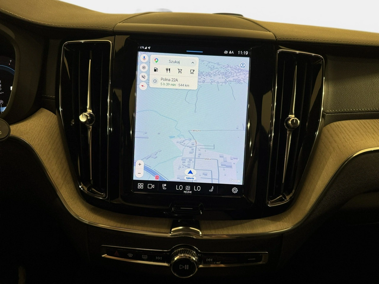 Volvo XC 60 - Zdjęcie 23