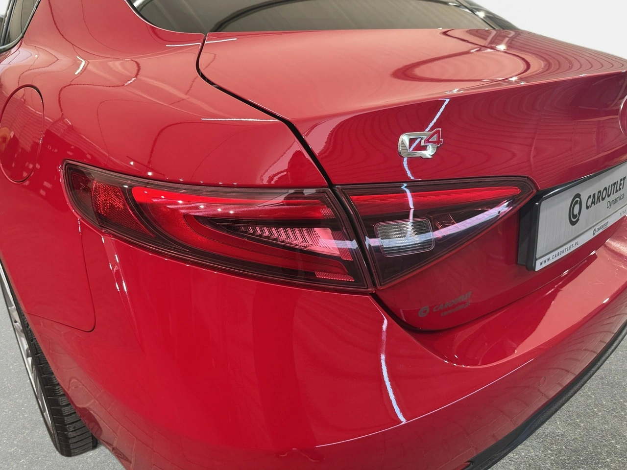 Alfa Romeo Giulia - Zdjęcie 10