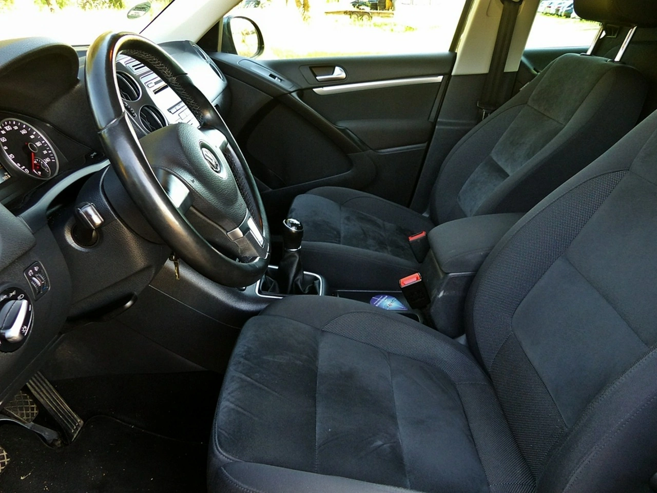 Volkswagen Tiguan - Zdjęcie 19