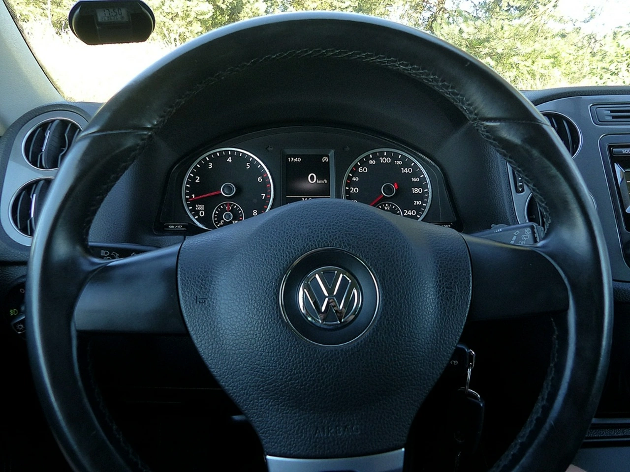 Volkswagen Tiguan - Zdjęcie 27