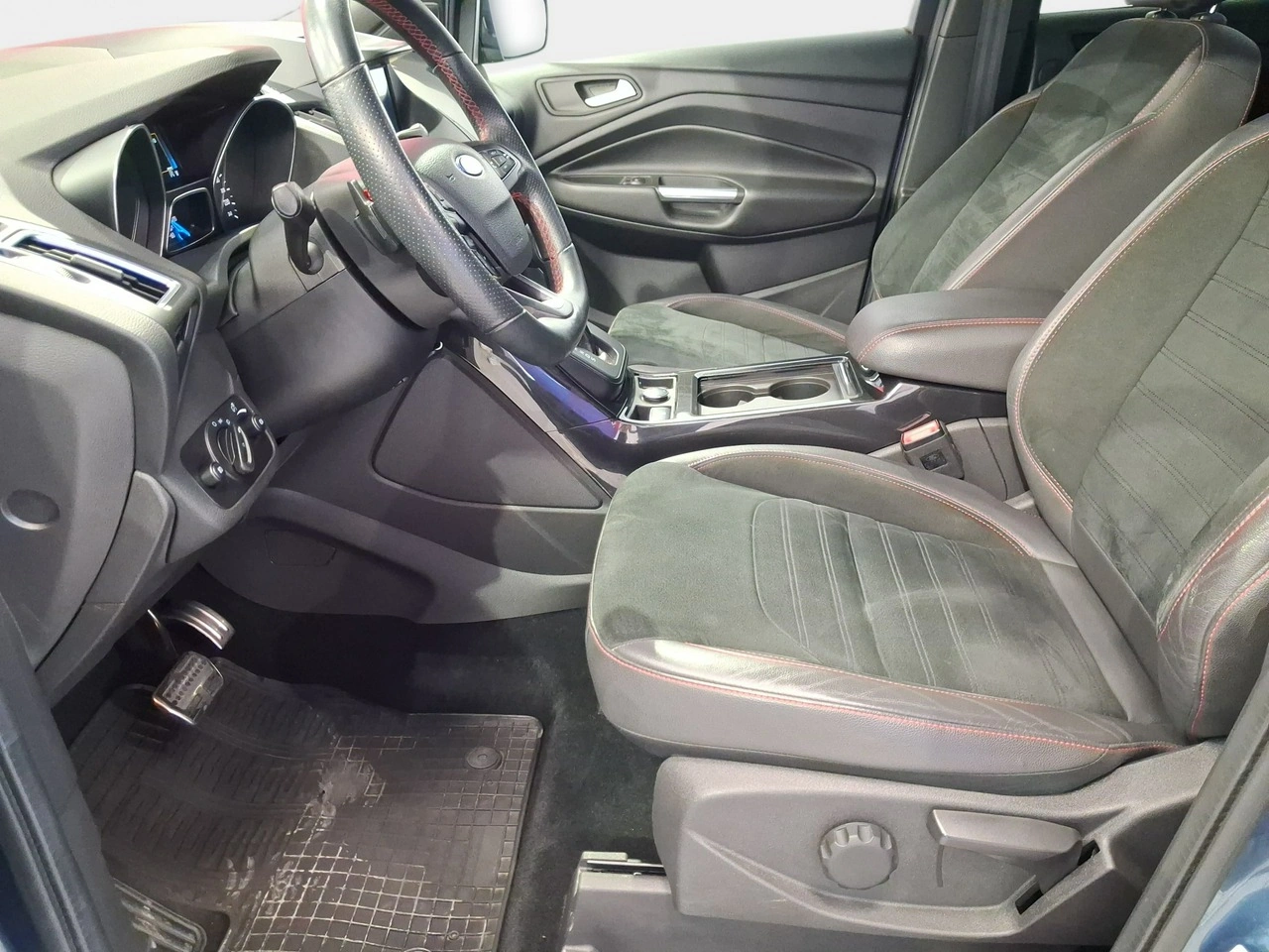 Ford Kuga - Zdjęcie 11