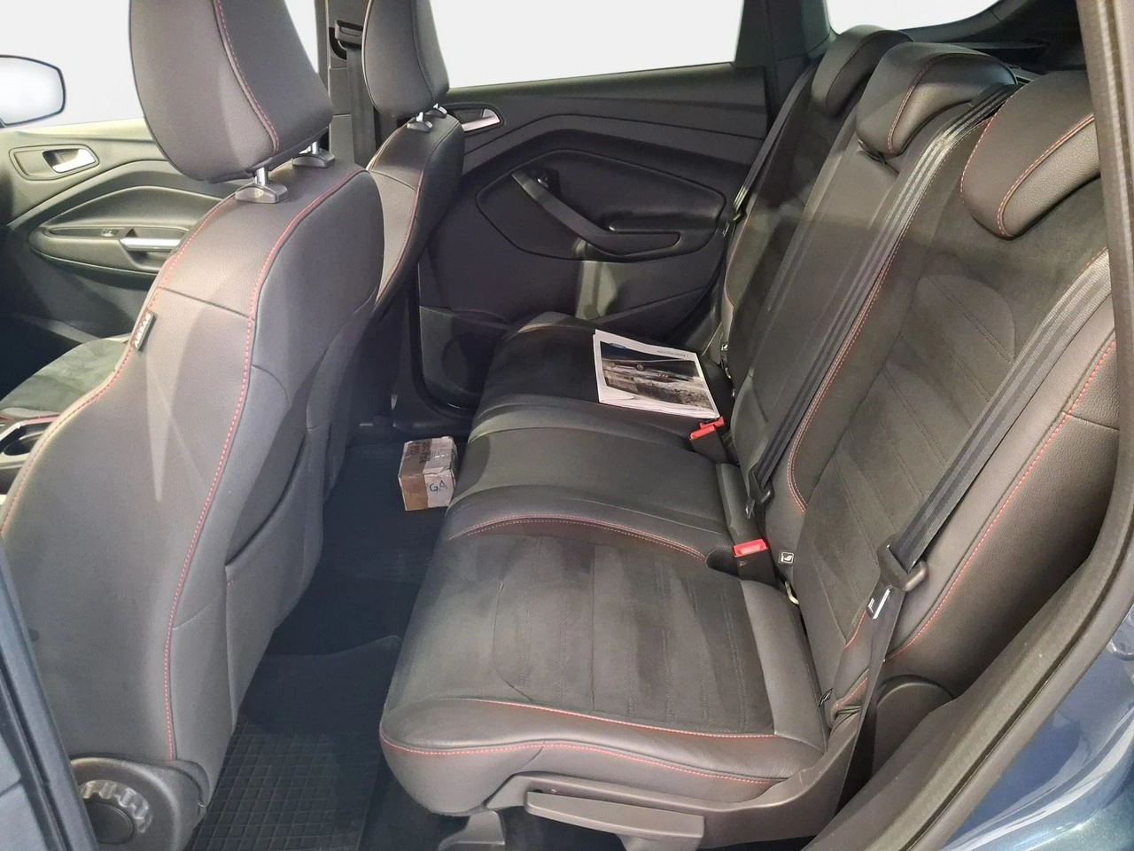 Ford Kuga - Zdjęcie 14