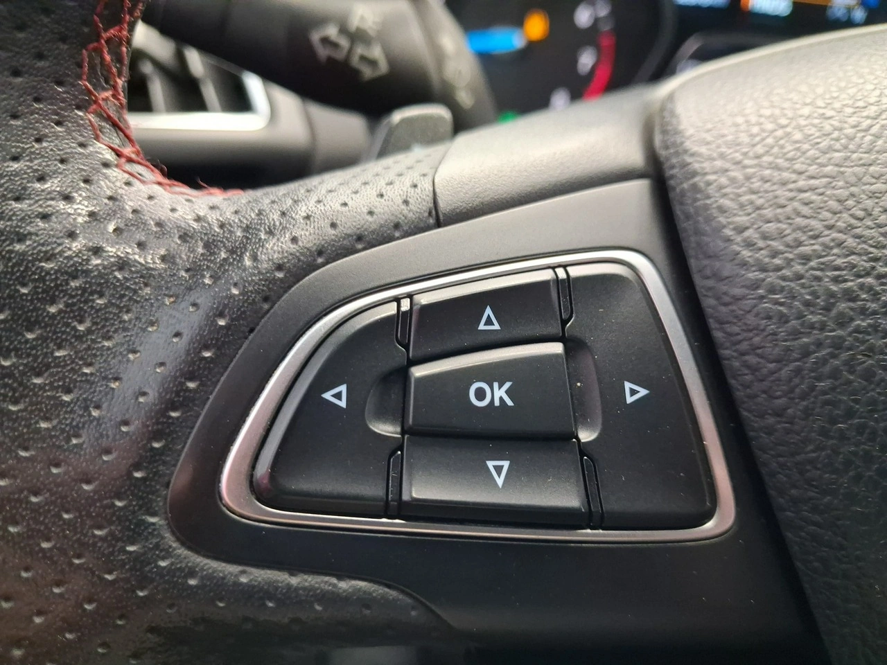 Ford Kuga - Zdjęcie 21