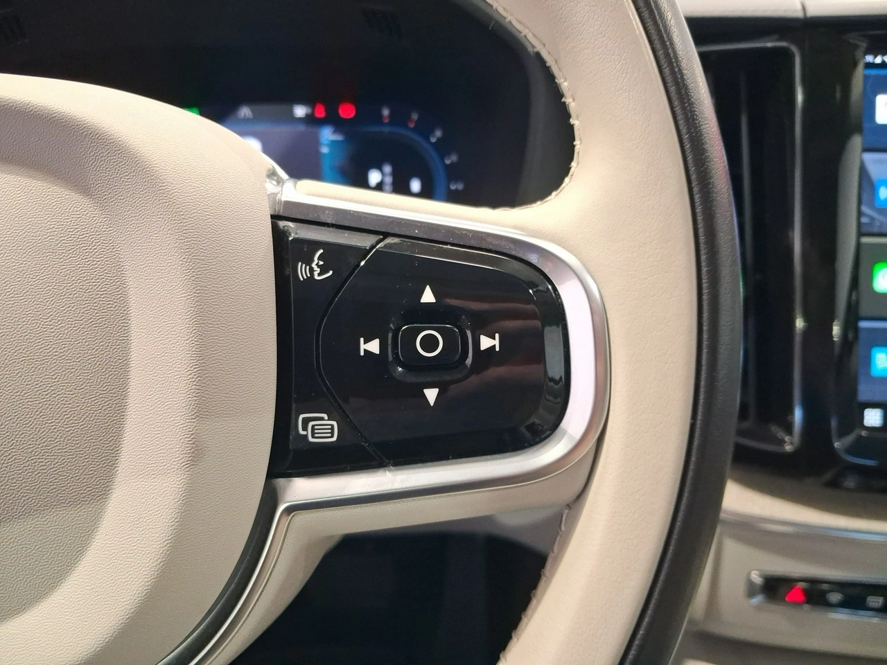 Volvo XC 60 - Zdjęcie 8