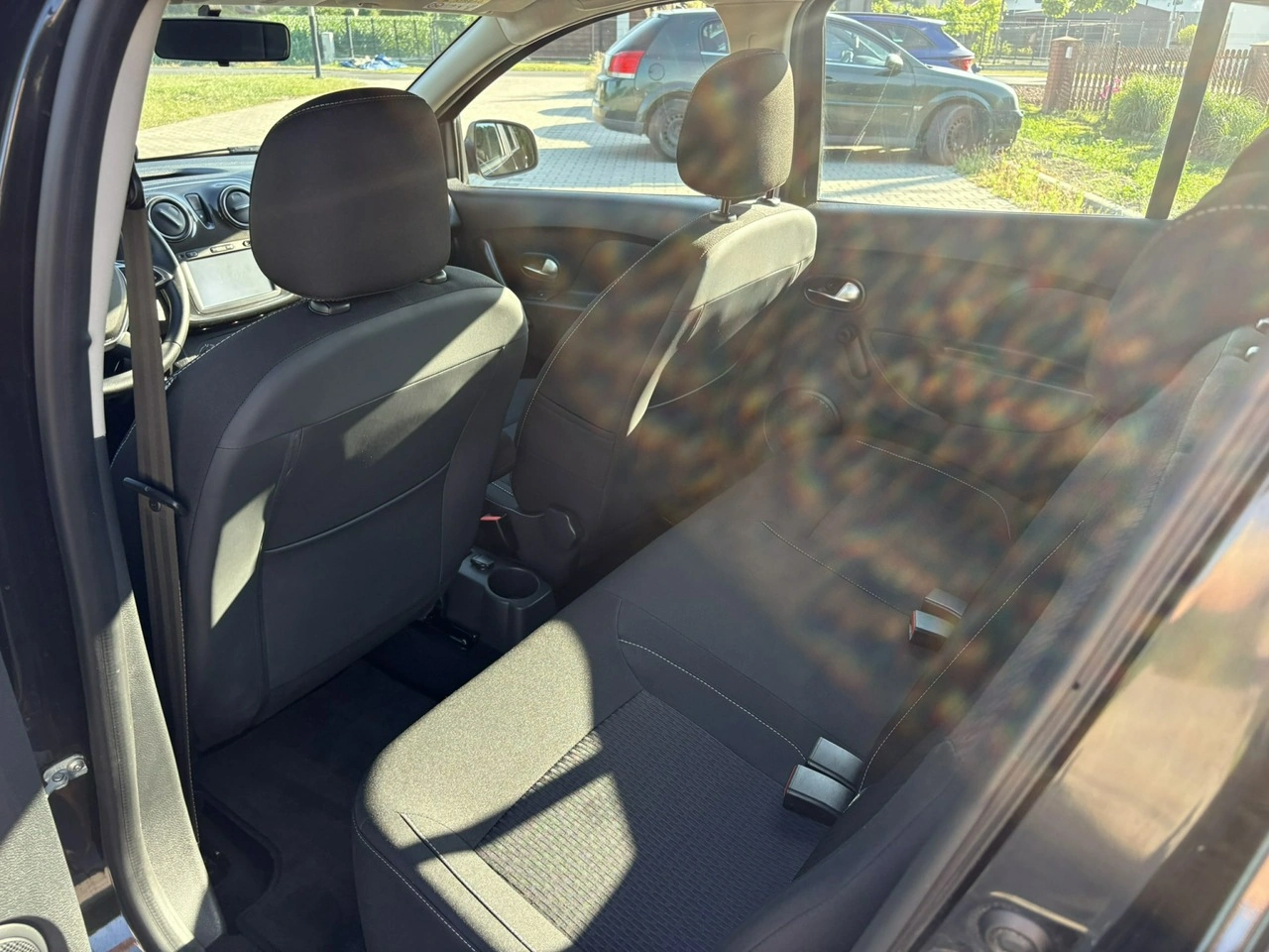 Dacia Sandero - Zdjęcie 8