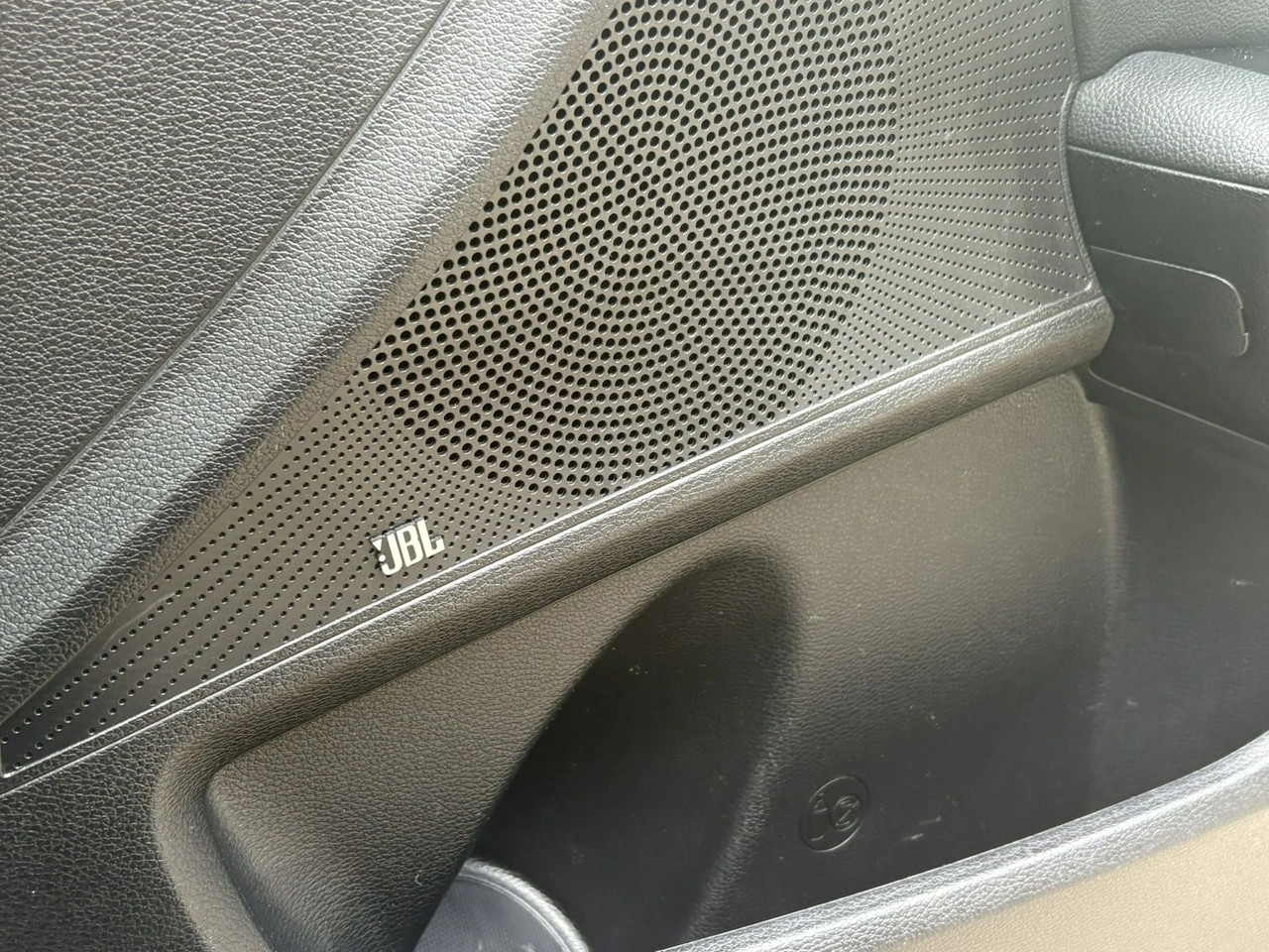 Kia Pro Cee'd - Zdjęcie 17