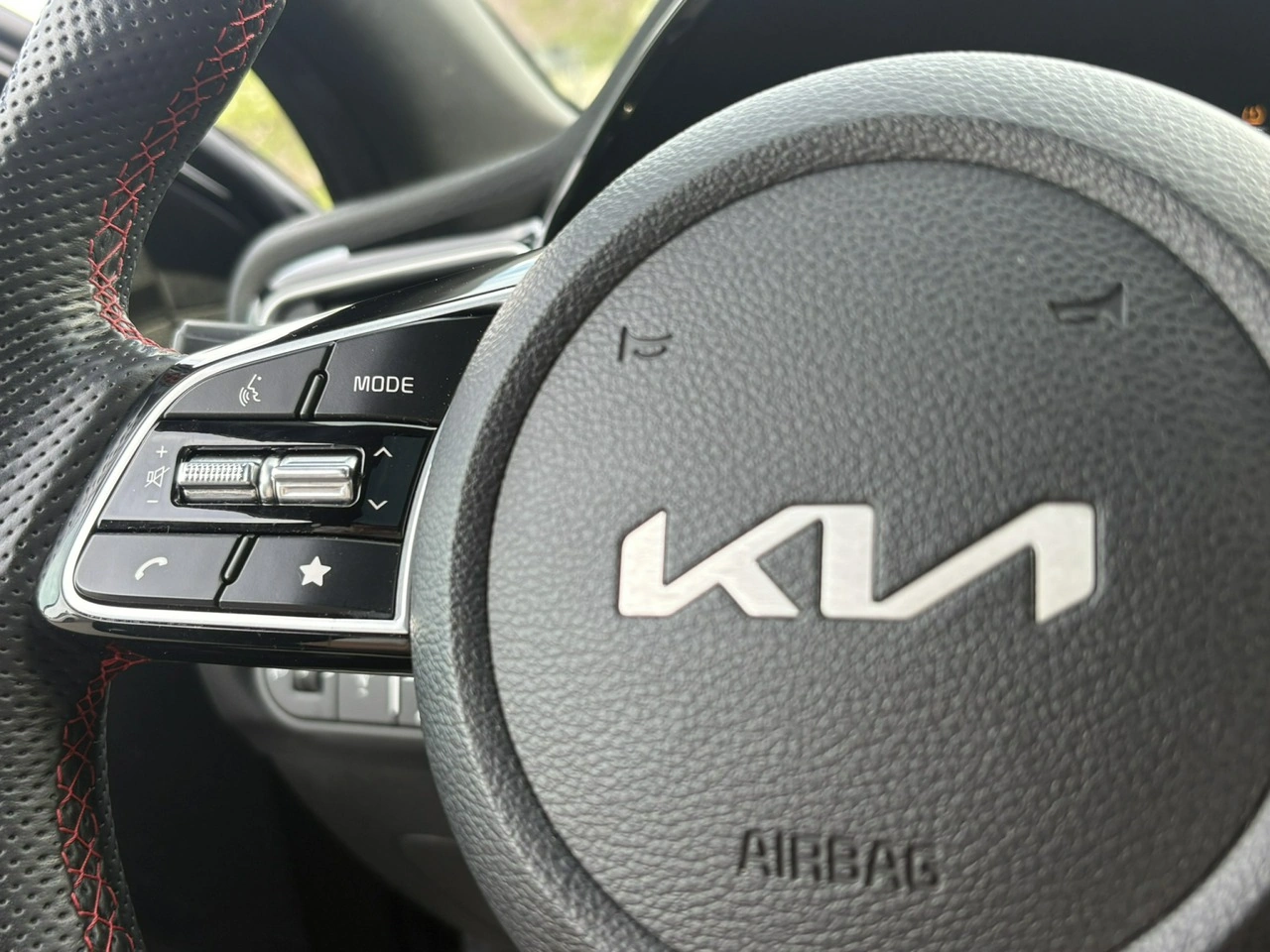 Kia Pro Cee'd - Zdjęcie 24