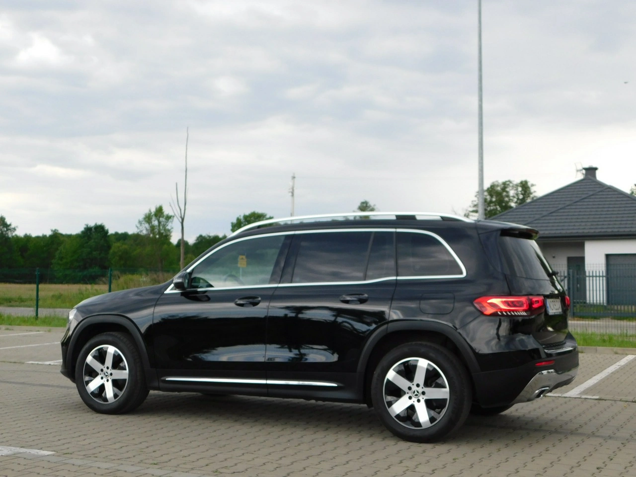 Mercedes GLB - Zdjęcie 3
