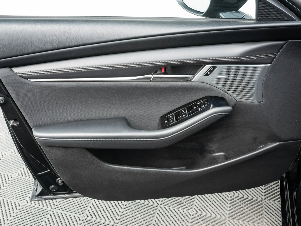 Mazda 3 - Zdjęcie 8
