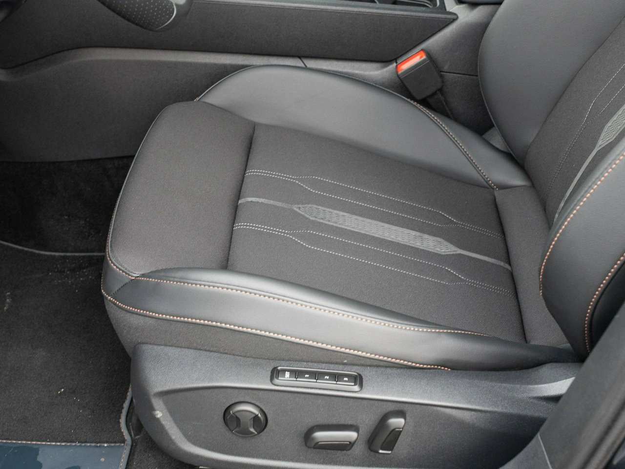 Cupra Leon Sportstourer - Zdjęcie 9