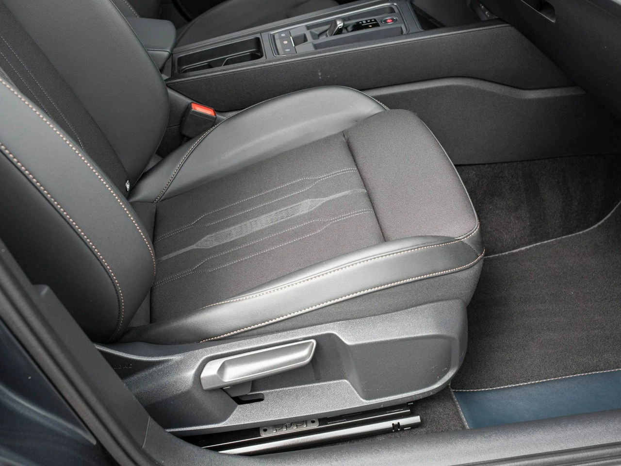Cupra Leon Sportstourer - Zdjęcie 32