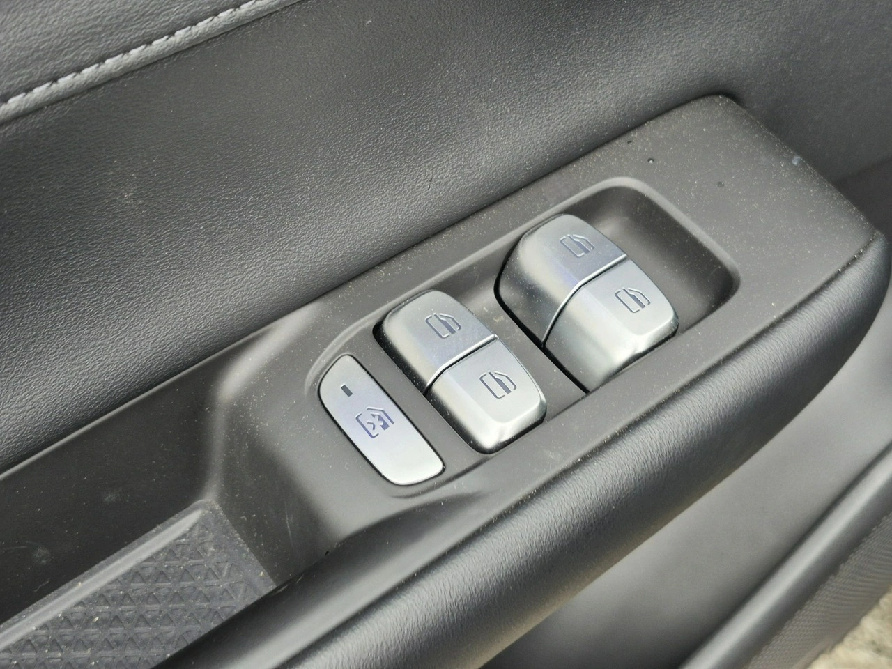 Chery Tiggo 8 - Zdjęcie 17