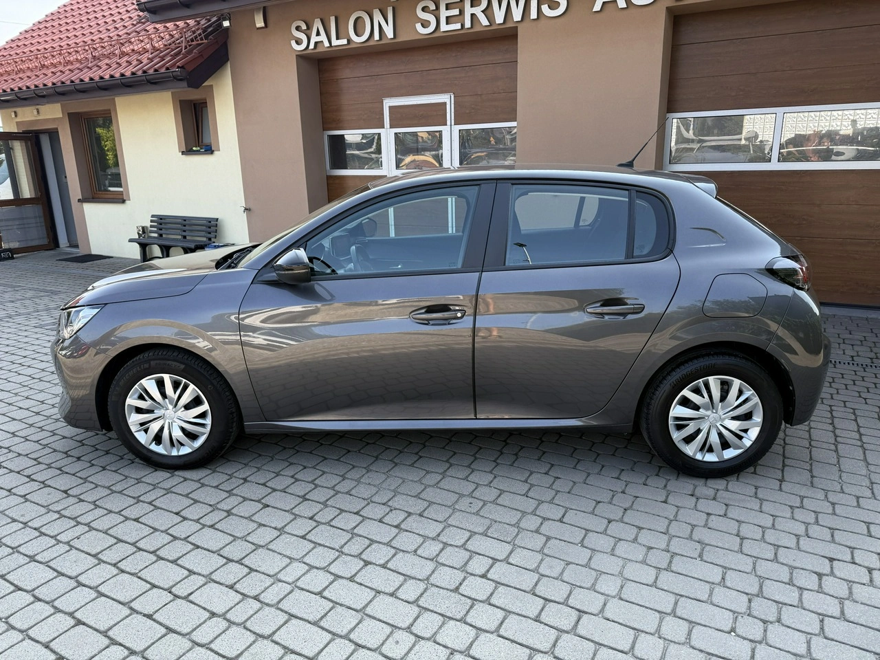 Peugeot 208 - Zdjęcie 10