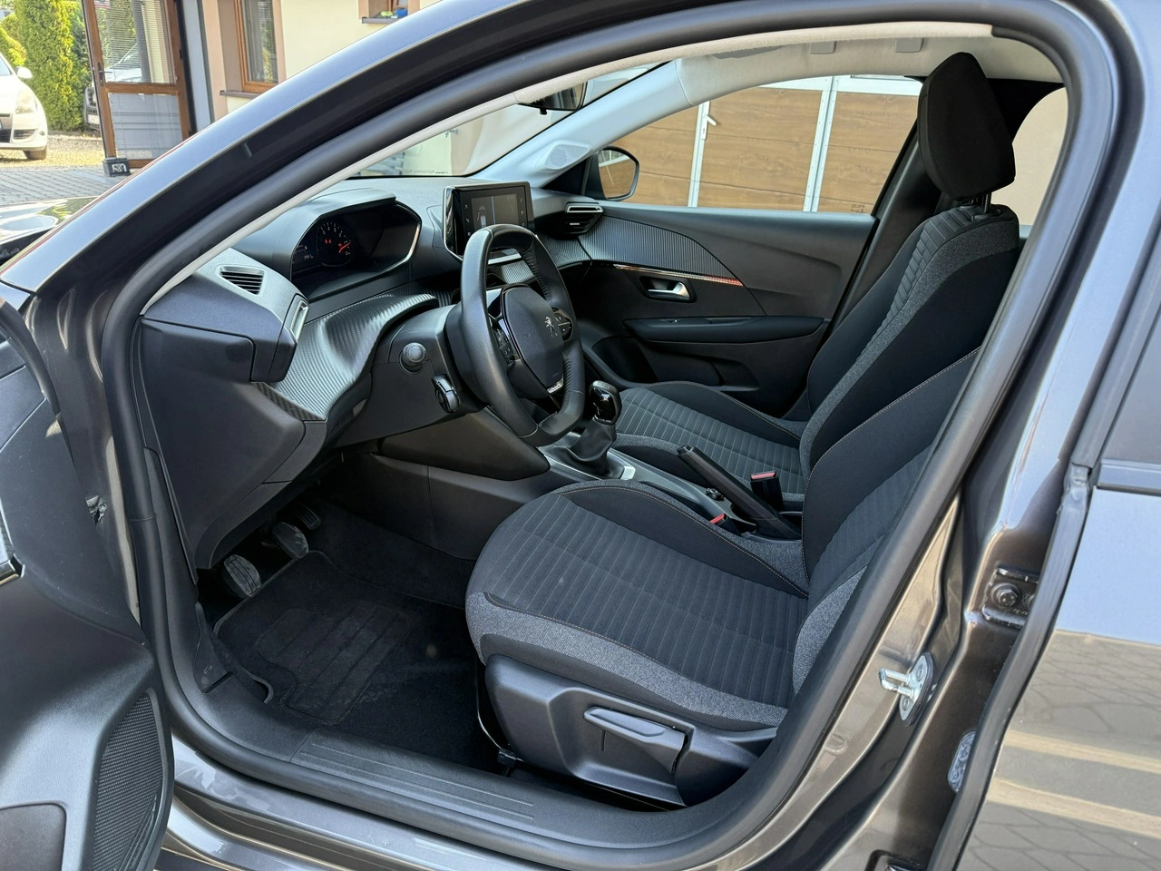 Peugeot 208 - Zdjęcie 20
