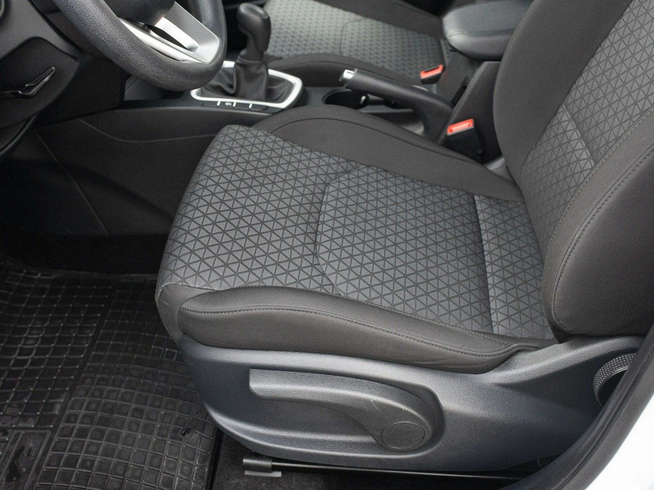 Kia Ceed - Zdjęcie 9