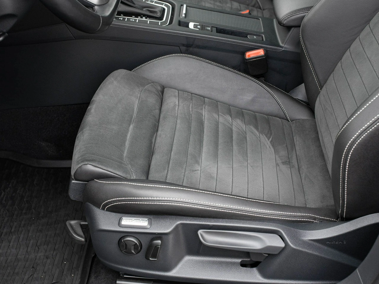 Volkswagen Passat - Zdjęcie 9