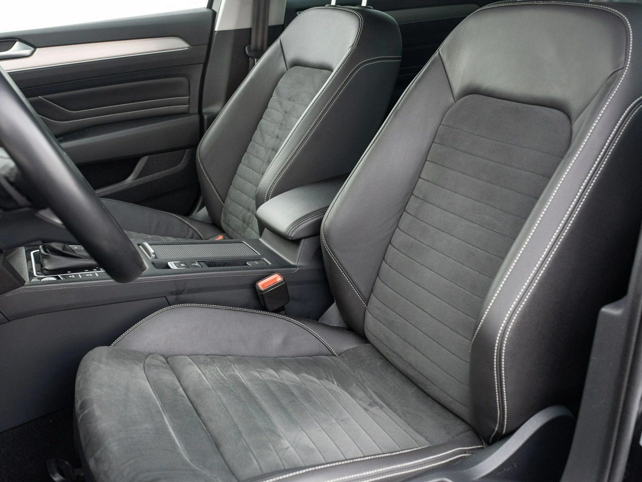 Volkswagen Passat - Zdjęcie 10