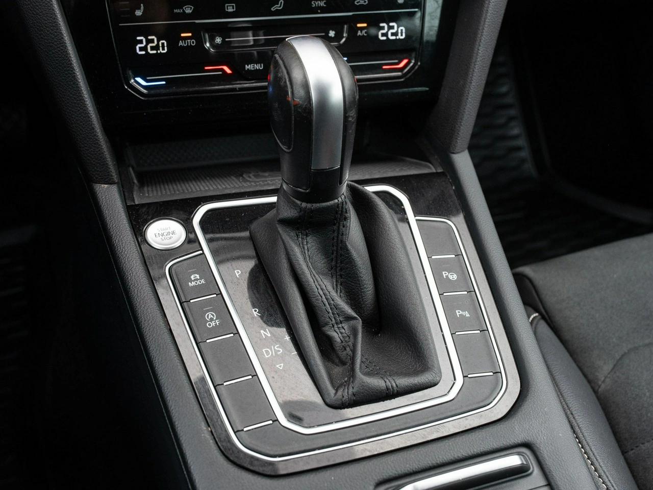 Volkswagen Passat - Zdjęcie 14