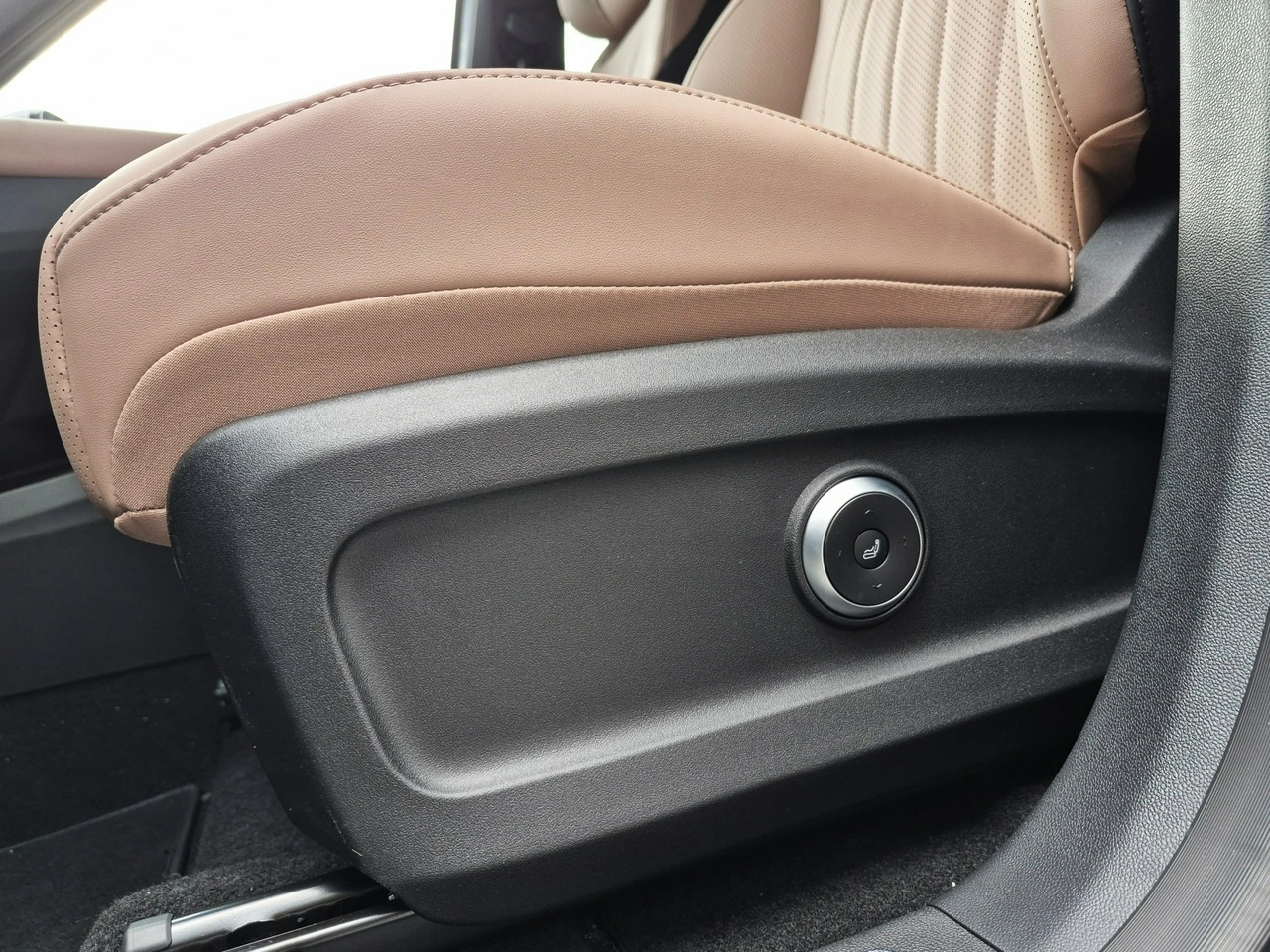 Chery Tiggo 9 - Zdjęcie 21