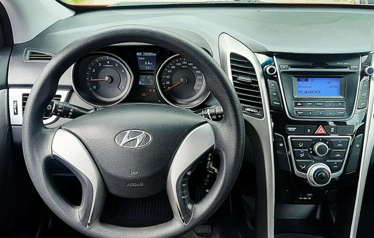 Hyundai i30 - Zdjęcie 12