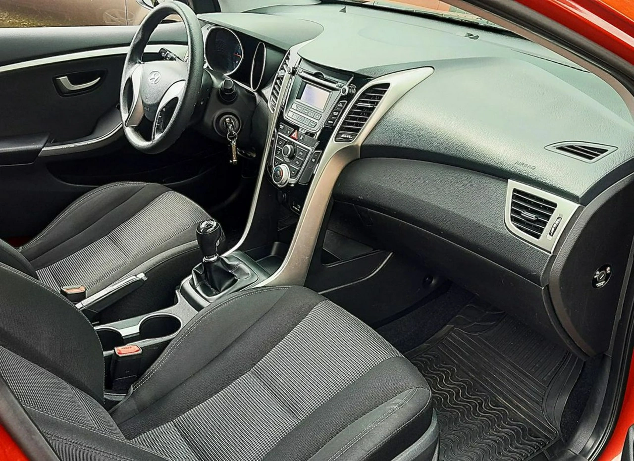 Hyundai i30 - Zdjęcie 8