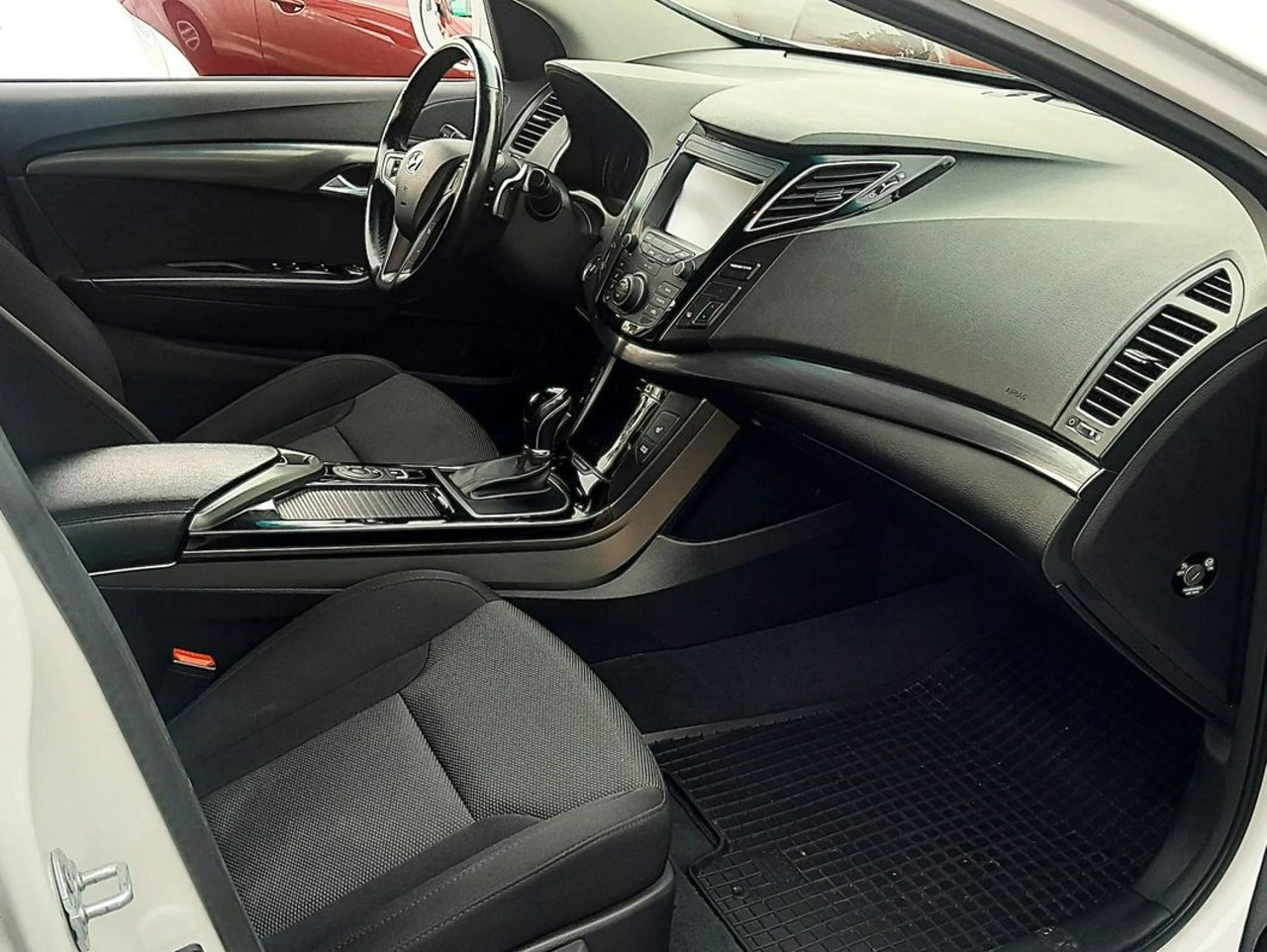 Hyundai i40 - Zdjęcie 12