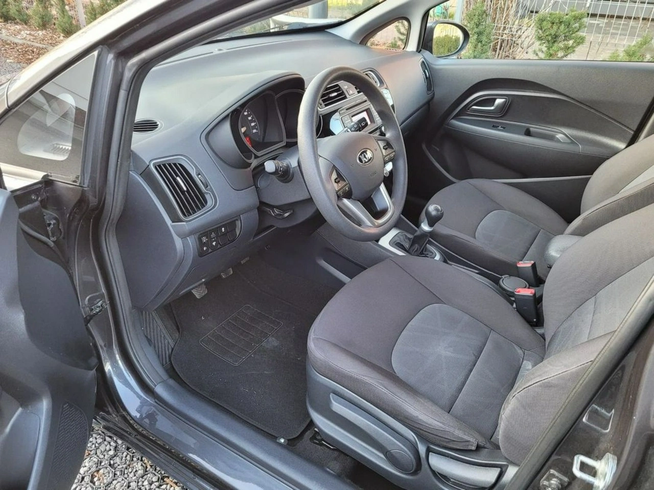 Kia Rio - Zdjęcie 6
