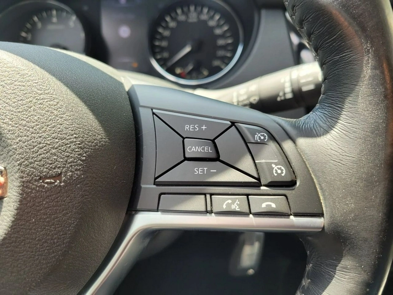 Nissan X-Trail - Zdjęcie 20