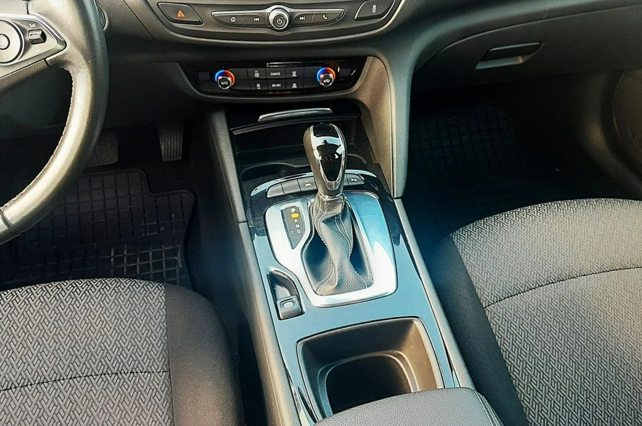 Opel Insignia - Zdjęcie 11