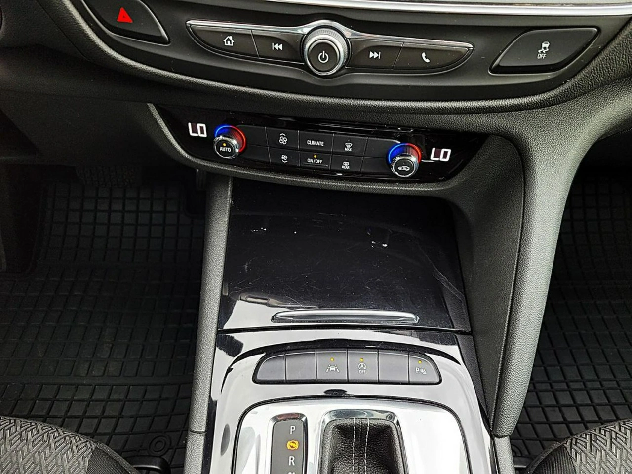 Opel Insignia - Zdjęcie 16