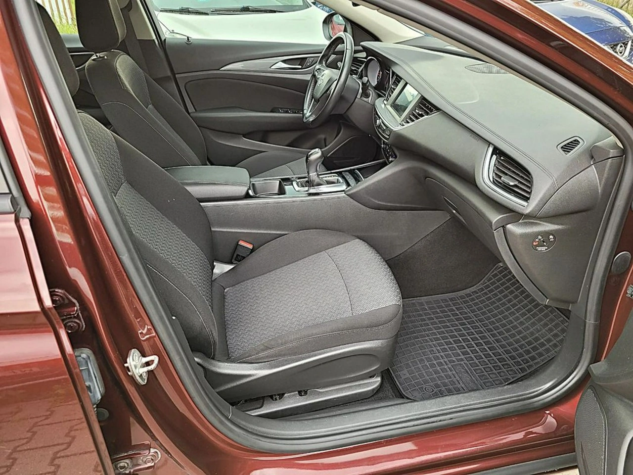 Opel Insignia - Zdjęcie 19